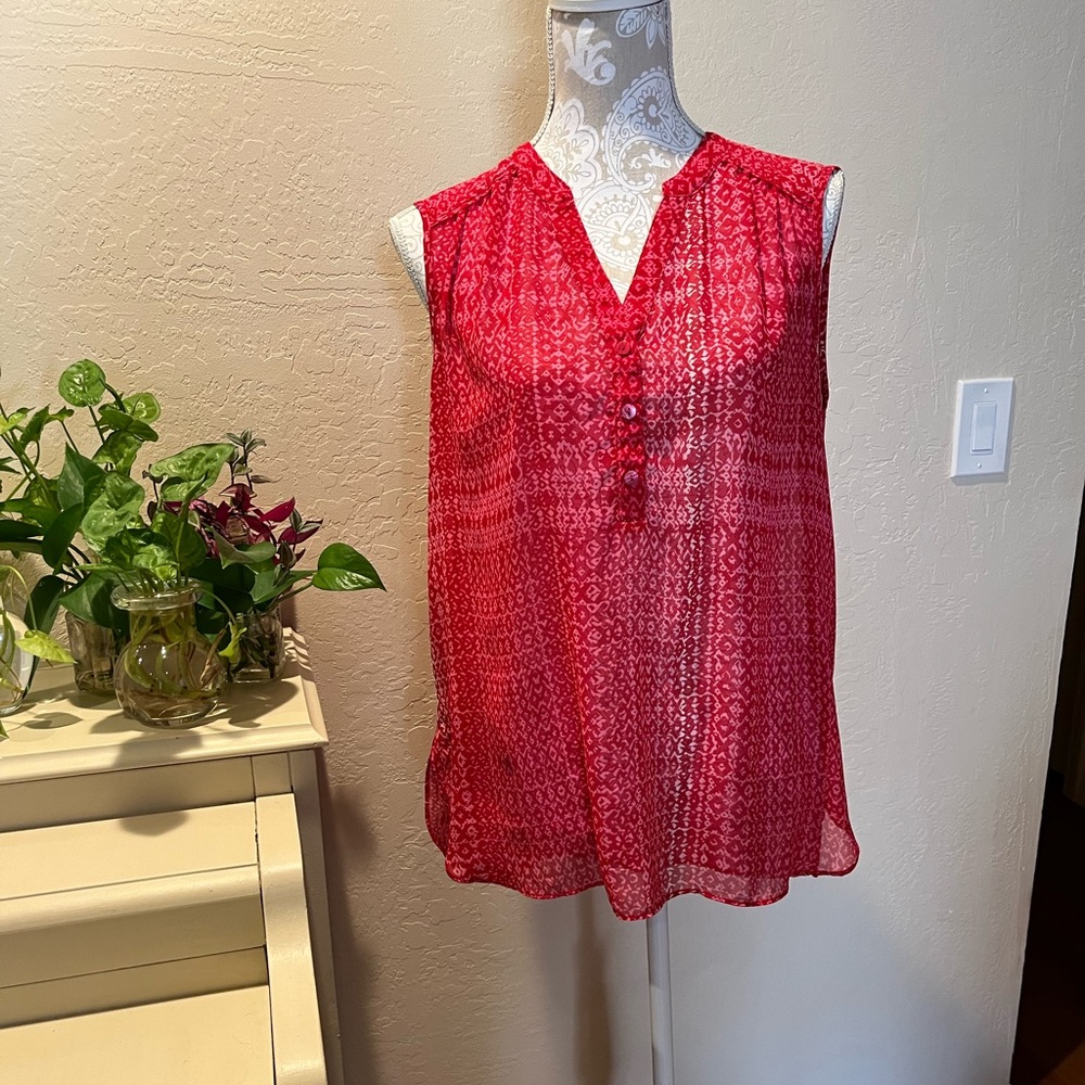 Summer sleeveless top